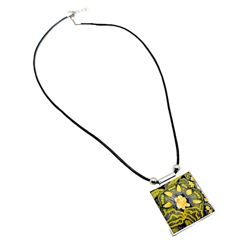 DONNA SHARP Polymer Clay Pendant Necklace Ornate Floral Yellow Black Design 18"